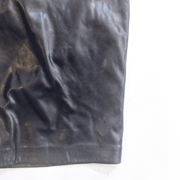 ❌SOLD❌DYNAMITE Vegan Leather Skirt - Picture 6 of 8